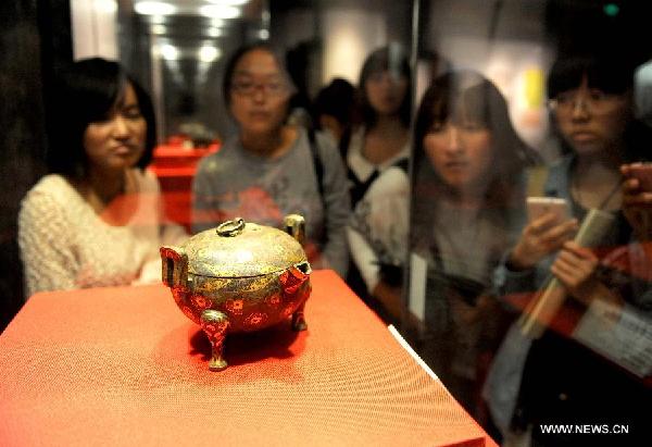 Chinese Ding Culture Exhibition opens in Zhengzhou